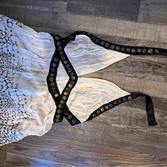 Bebe! - Picture 2 of 3